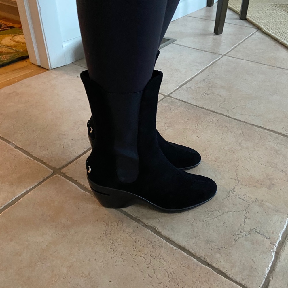 ColeHaan  x Nike Air heeled booties